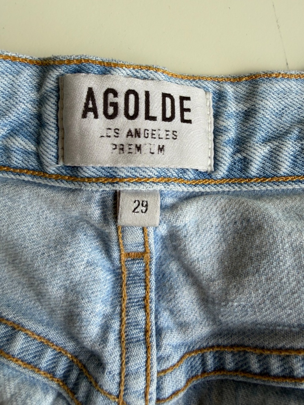 Agolde High Rise Riley Crop - Picture 3 of 9